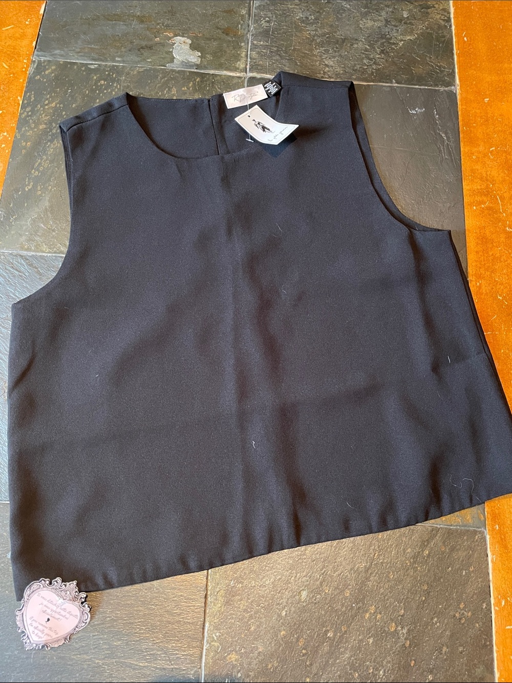 RD Style Black Sleeveless Tank Top by La Petite Garçonne